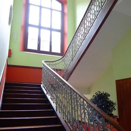 Dans Une Mexicaine Apartment *